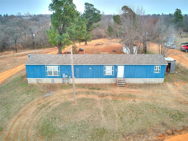 exterior space featuring a yard