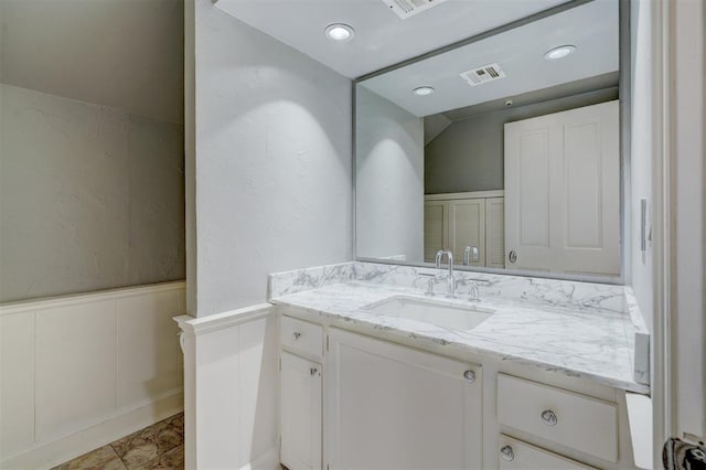 bathroom with vanity