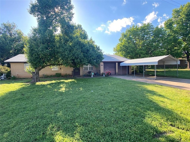 view of front of house featuring a front lawn, a carport, and an attached garage