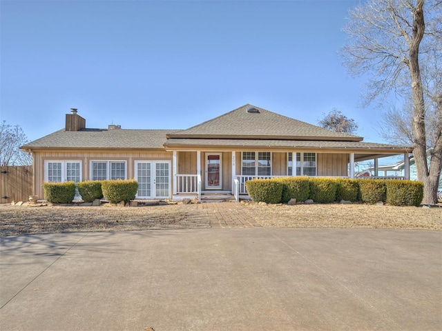 view of front of property featuring french doors