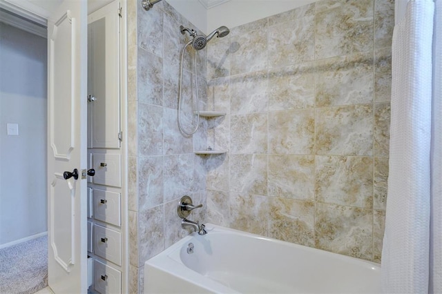 bathroom with shower / tub combo