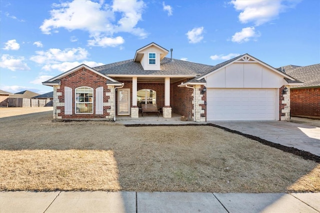 view of front facade with a garage