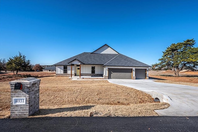 view of front of home featuring a garage