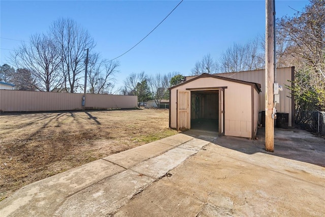 view of outbuilding