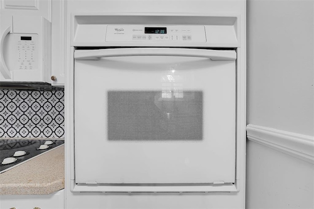 room details featuring oven