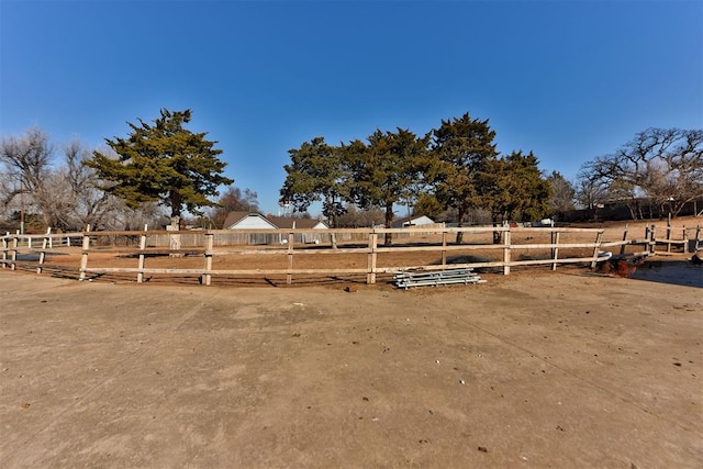 view of yard featuring a rural view