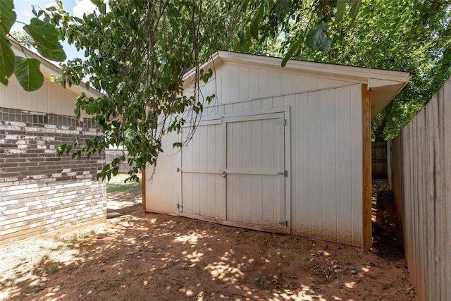 view of outbuilding