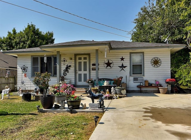 view of front of house