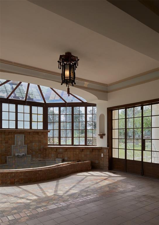 view of unfurnished living room