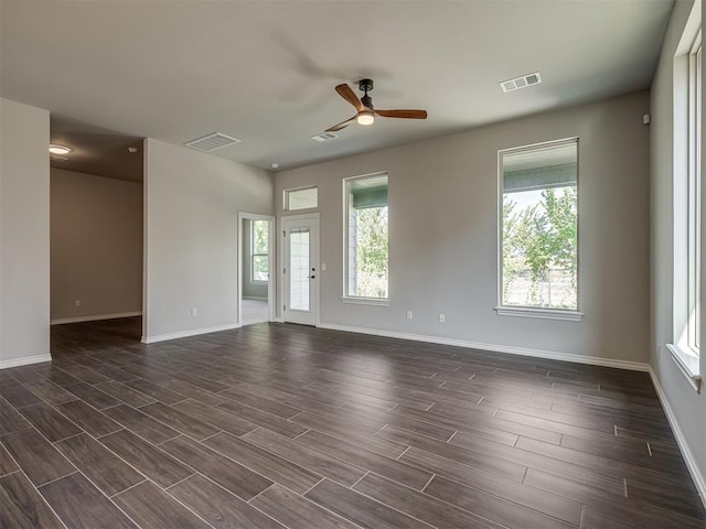 empty room featuring ceiling fan