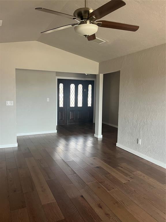 711 N Cleveland Ave, Shawnee, OK 74801 - photo 12