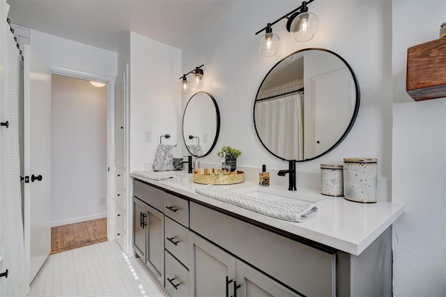 bathroom with vanity