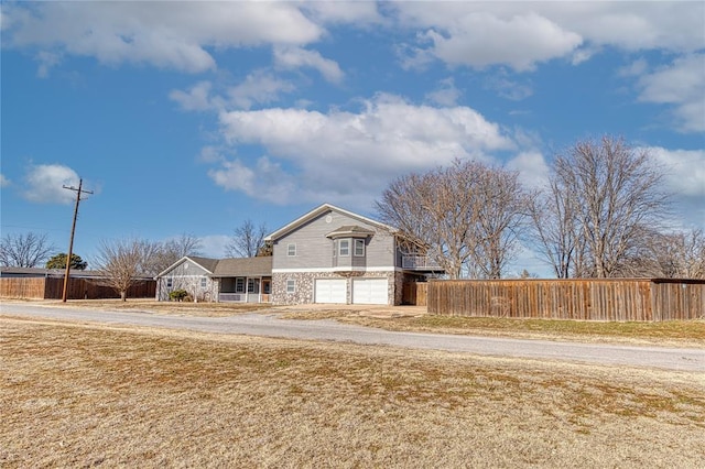 view of front of house featuring a garage