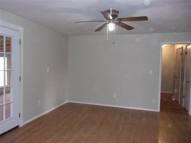 unfurnished room featuring wood-type flooring and ceiling fan