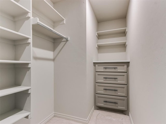 view of spacious closet