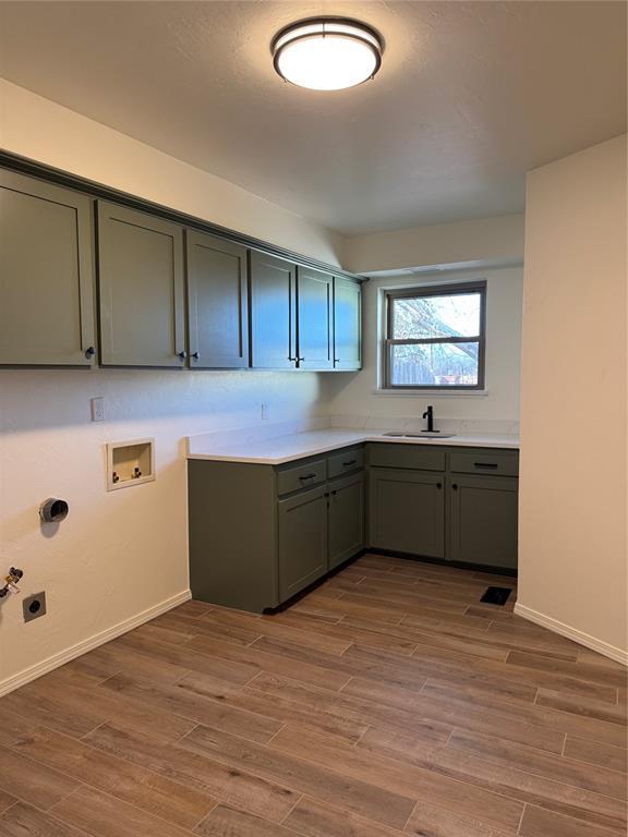 kitchen featuring sink