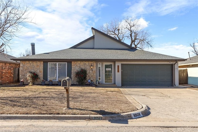 view of front of house featuring a garage