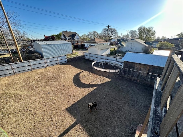 view of yard featuring a pool