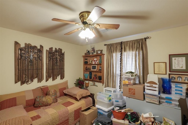 bedroom with ceiling fan