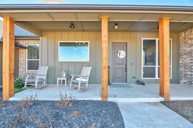 property entrance with a porch