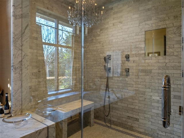 bathroom featuring tiled shower