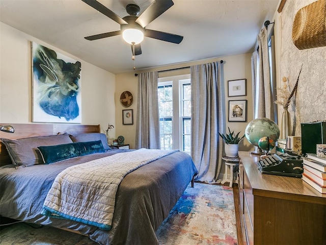 bedroom featuring ceiling fan