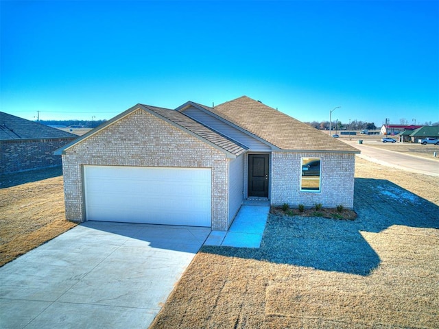 view of front of house with a garage