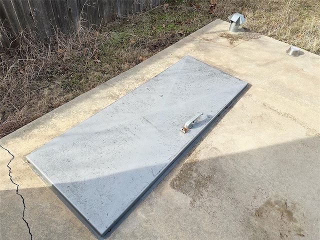 view of entry to storm shelter