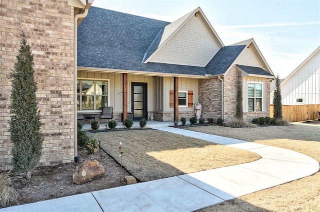 craftsman-style house featuring a porch