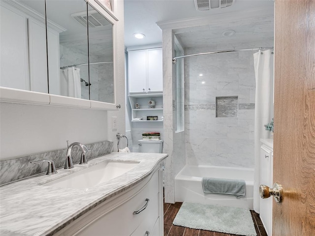 bathroom with shower / tub combo with curtain, vanity, and hardwood / wood-style flooring