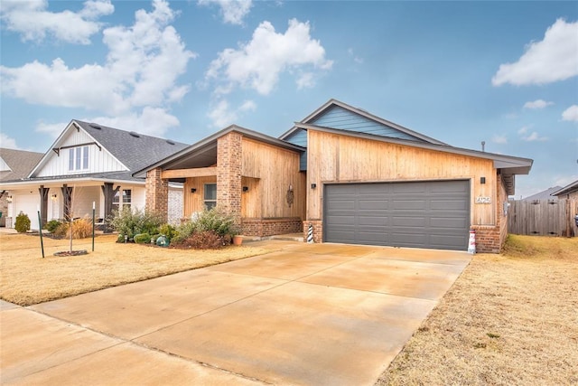 view of front of property featuring a garage