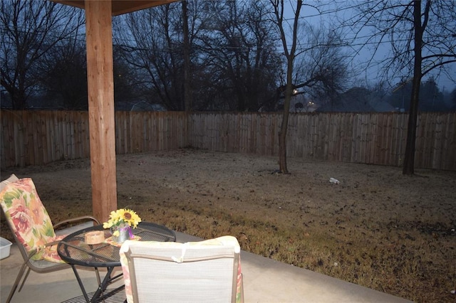 view of yard featuring a patio