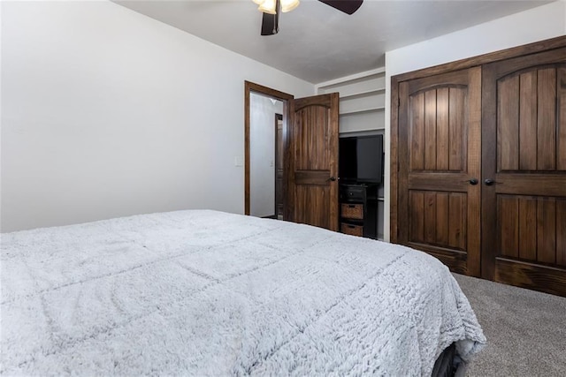 bedroom with carpet floors and ceiling fan