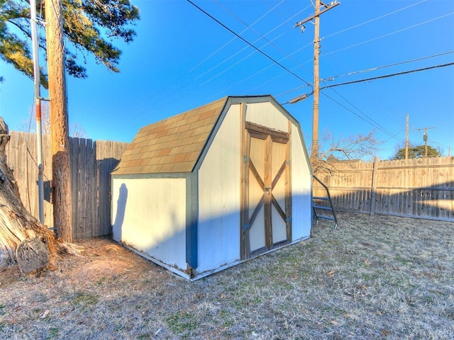 view of outbuilding