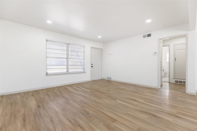 empty room featuring light hardwood / wood-style flooring