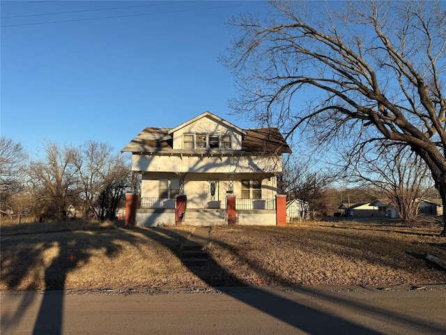 view of front facade featuring covered porch