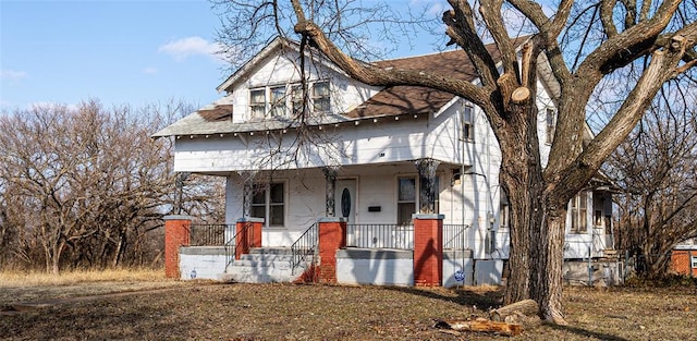 view of front of home with covered porch