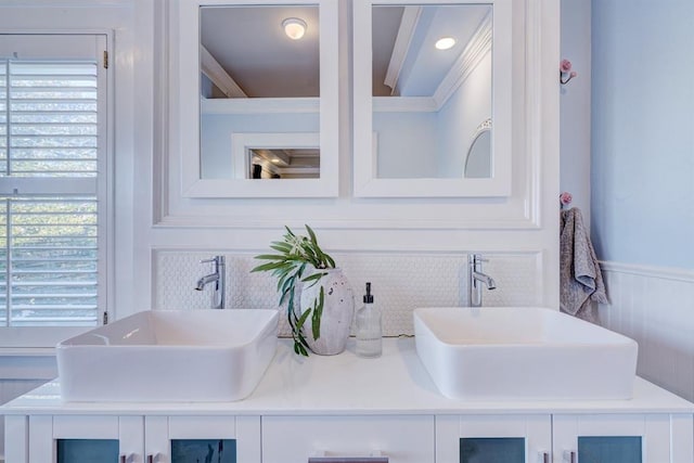 bathroom with vanity