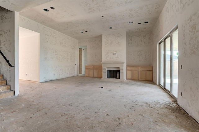 view of unfurnished living room