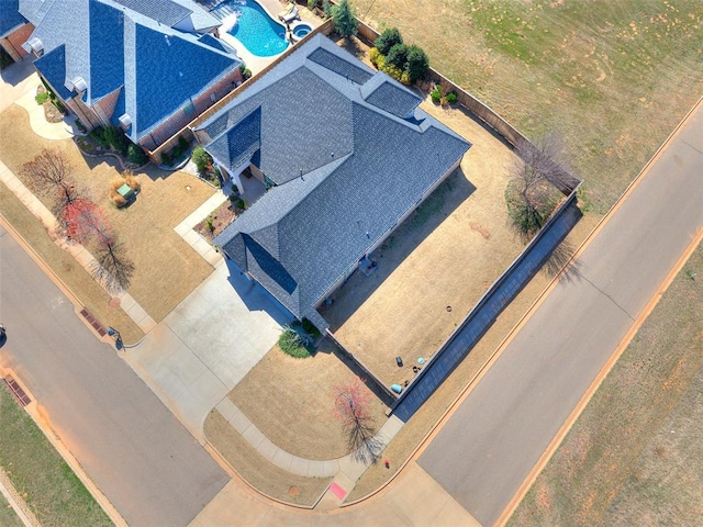 3208 Rolling Woods Dr, Norman, OK 73072 - drone / aerial view