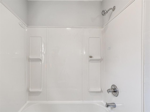 bathroom featuring shower / bathing tub combination