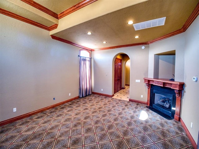 7 Country Club Rd, Shawnee, OK 74801 - unfurnished living room with crown molding