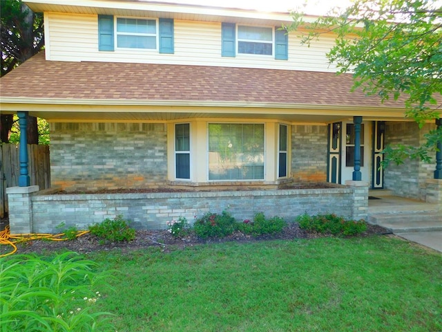 7318 Hummingbird Cir, Oklahoma City, OK 73162 - view of front facade with roof with shingles and a porch