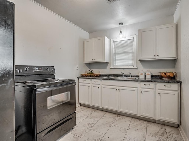 kitchen with sink, decorative light fixtures, black range with electric cooktop, and white cabinets