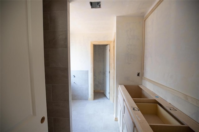 9225 NW 86th St, Yukon, OK 73099 - bathroom featuring tile patterned floors