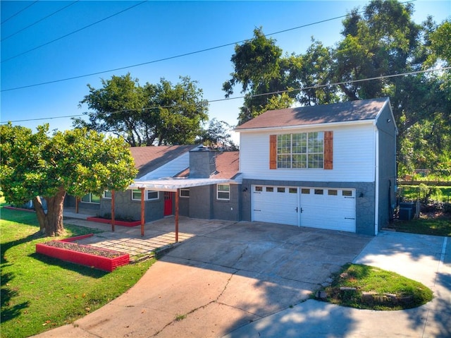 view of front of house with a garage