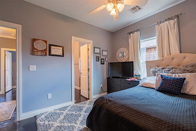 bedroom with ceiling fan