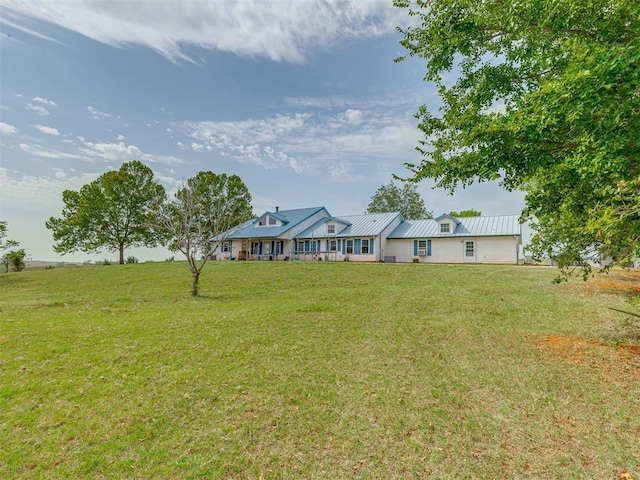 view of front of property with a front yard