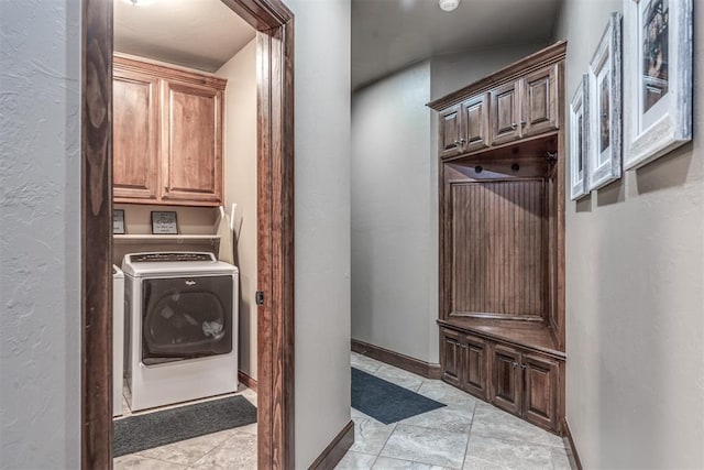 laundry area with washer / clothes dryer