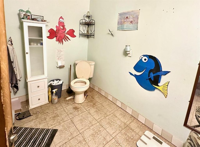 bathroom featuring toilet